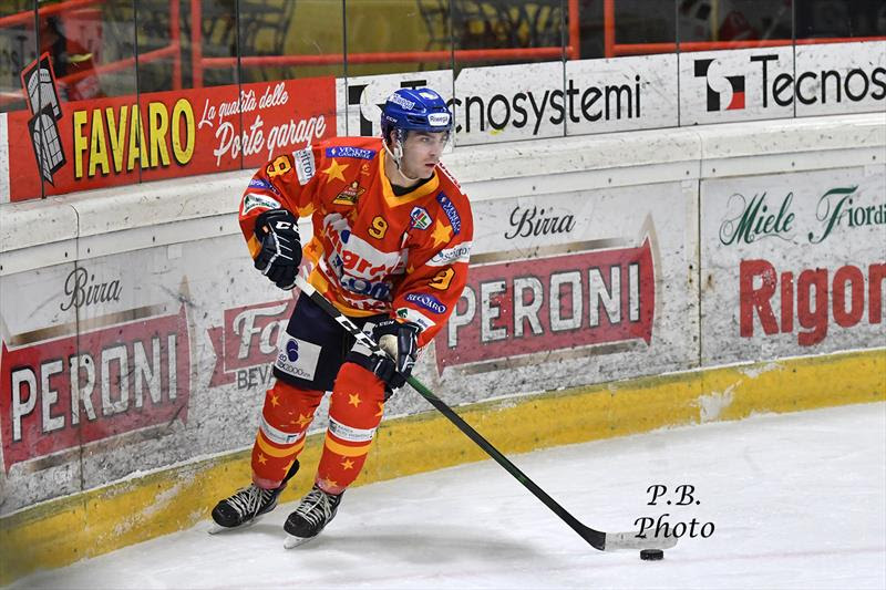 Daniel Thomas Mantenuto Asiago Hockey n 9